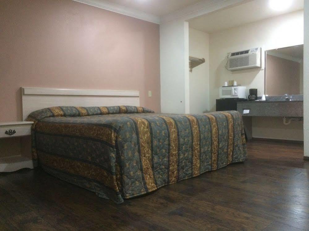 The Woodrose- Newly Renovated Hotel Willits Luaran gambar