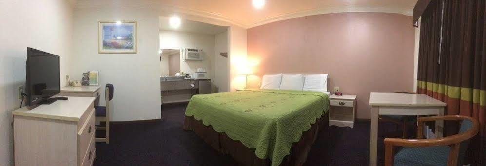 The Woodrose- Newly Renovated Hotel Willits Luaran gambar
